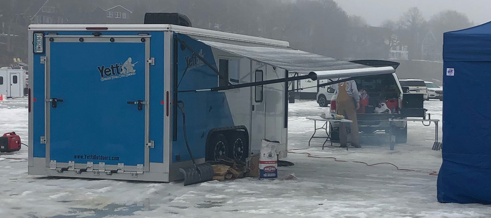 HEST Nest: Cozy Ice House for Winter Ice Fishing in Comfort