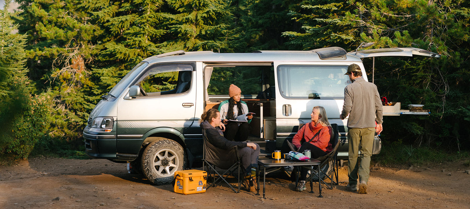 Rigs We Dig: 1996 Toyota HiAce JDM